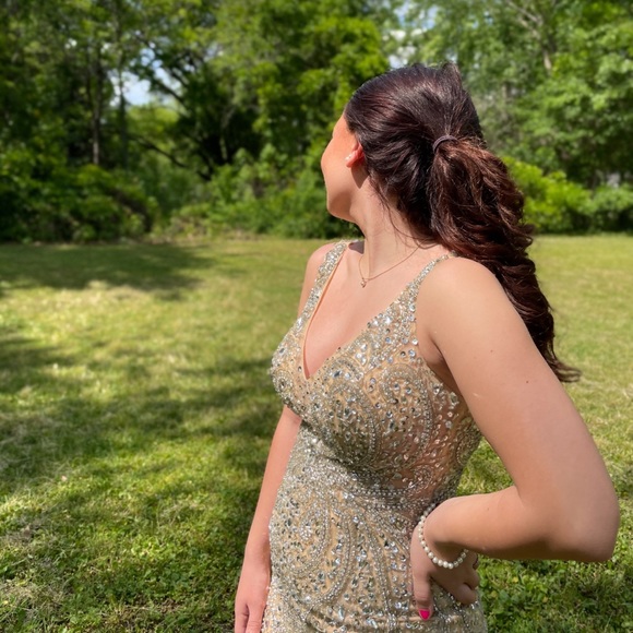 Gold prom dress - Picture 5 of 5